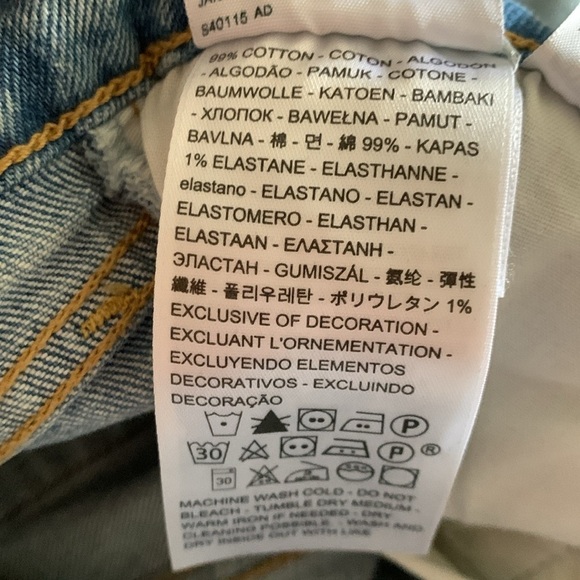 Levi’s premium rib cage flare jeans with hidden button fly - Picture 5 of 6